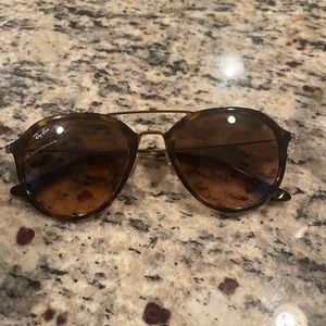 Ray-ban aviator sunglasses